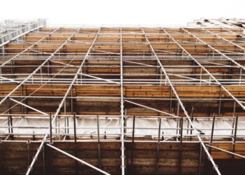 Project to Product: How to Survive and Thrive in the Age of Digital Disruption with the Flow Framework