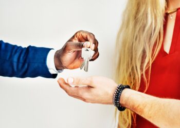 4 Things to Consider When Acquiring Another Business