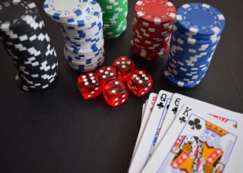 8 Valuable Startup Lessons I Learned From Playing Poker